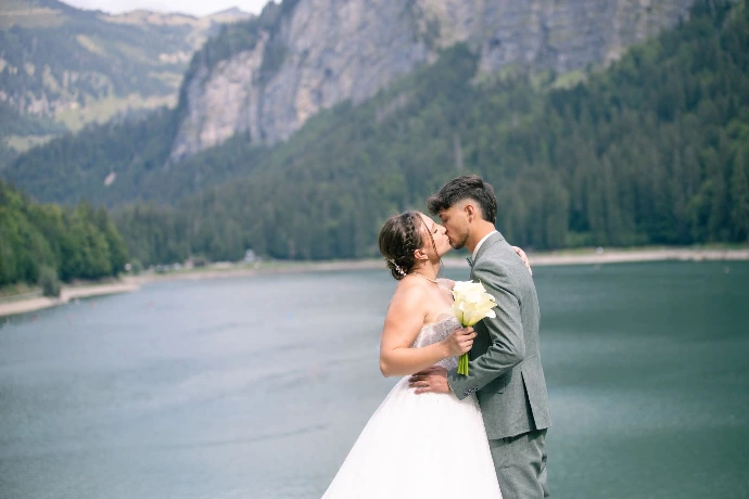 Photographe mariage Annecy - couple montriond